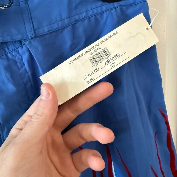 NEW RIP BOW Flames and Skull Shorts Size Small Color Blue Silver Red - Picture 4 of 7